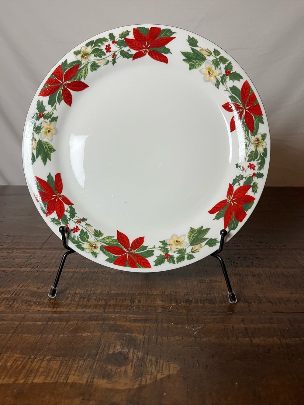 Gibson Poinsettia Holiday Dinner Plate - Red, Green, White-Set of 2